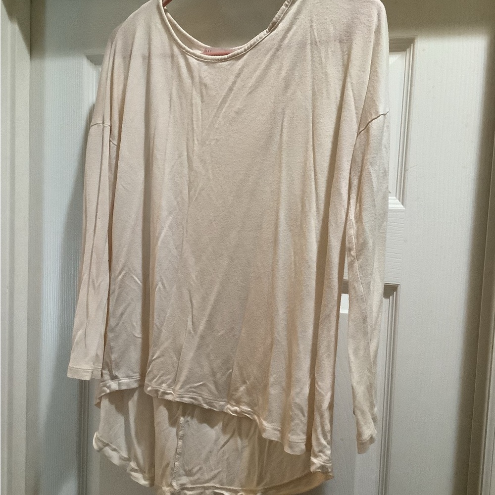 J.W. Style Cream Colored Long Sleeve Top
